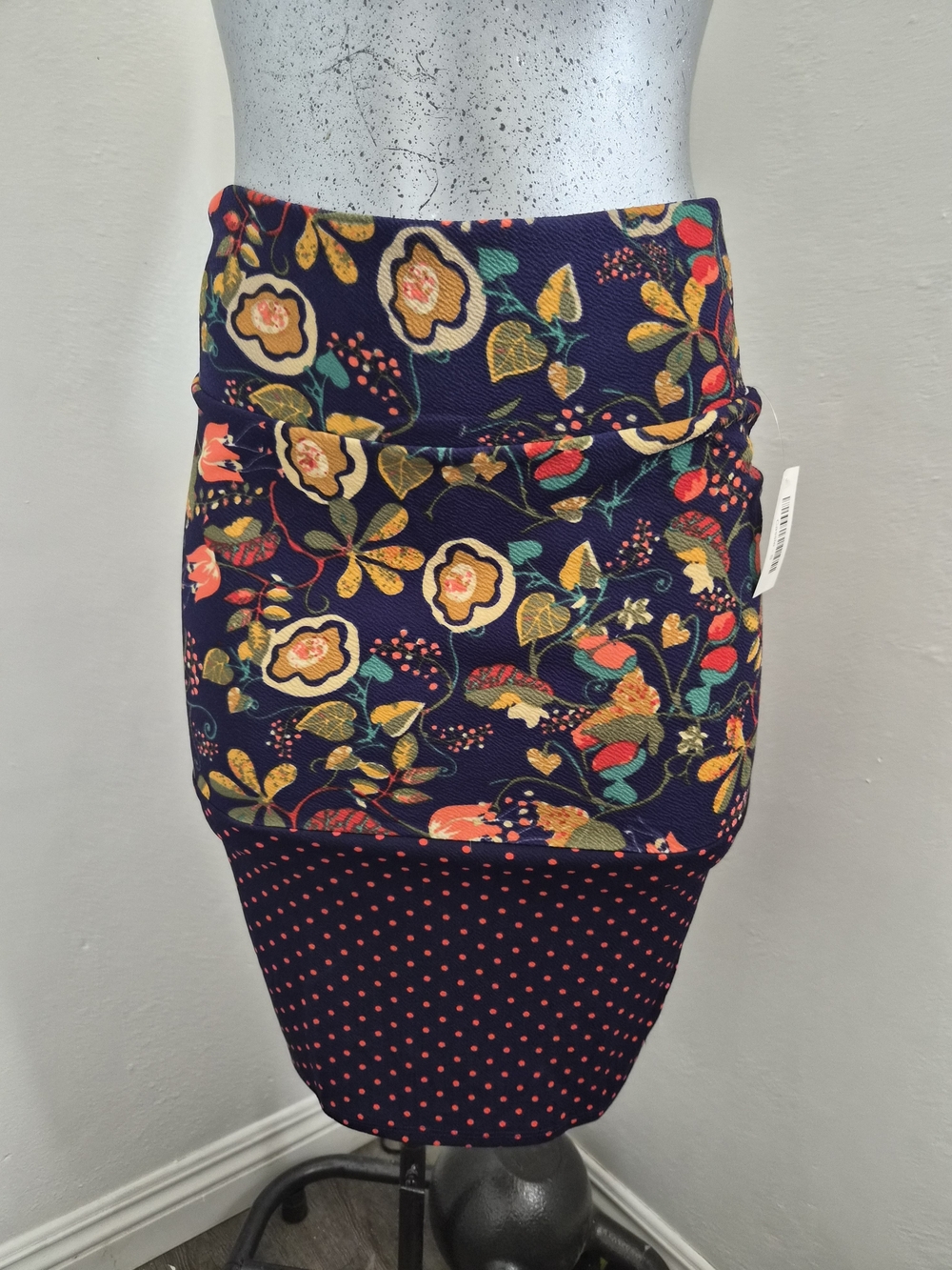 LuLaRoe Navy Floral & Coral Dot Pencil Skirt